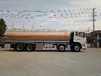 東風(fēng)油罐車價(jià)格及江蘇油罐車廠家選擇指南